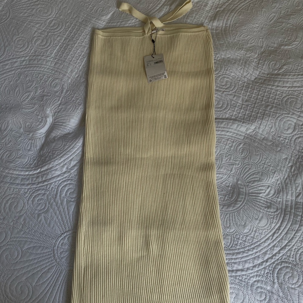 Missguided Cream Ribbed Midi Dress